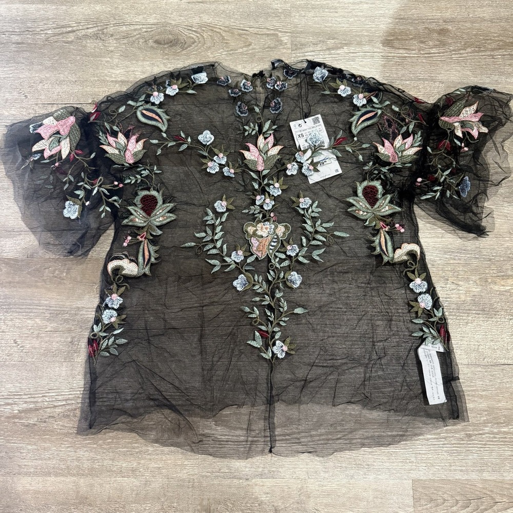 NWT Zara Woman Black Sheer Tulle Floral Embroidered Top Size XS